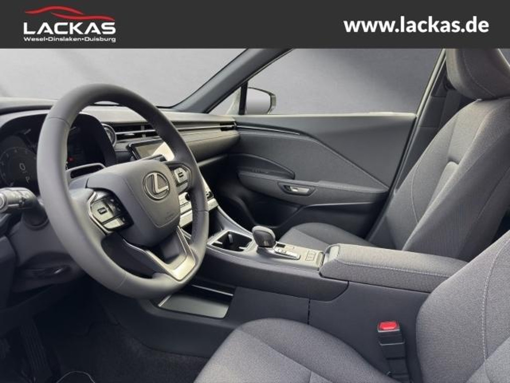 Lexus LBX