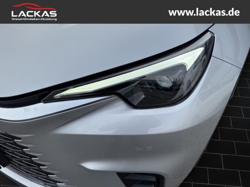 Lexus LBX
