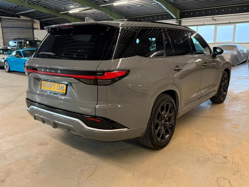 Lexus TX-Serie