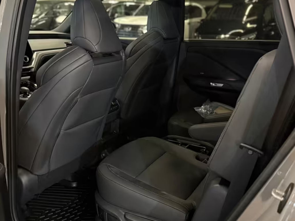 Lexus TX-Serie