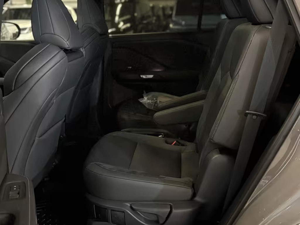 Lexus TX-Serie