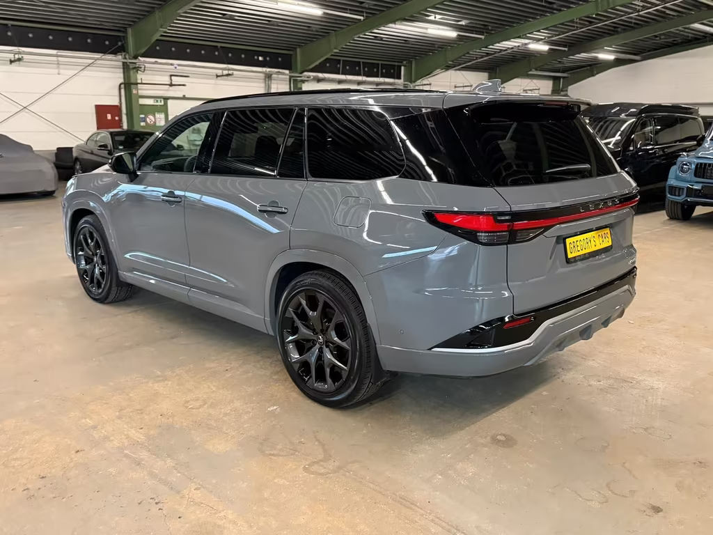 Lexus TX-Serie
