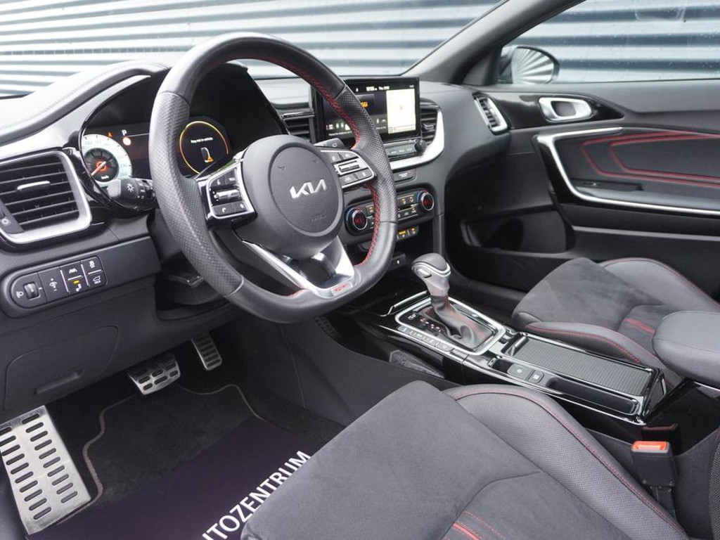 Kia ProCeed