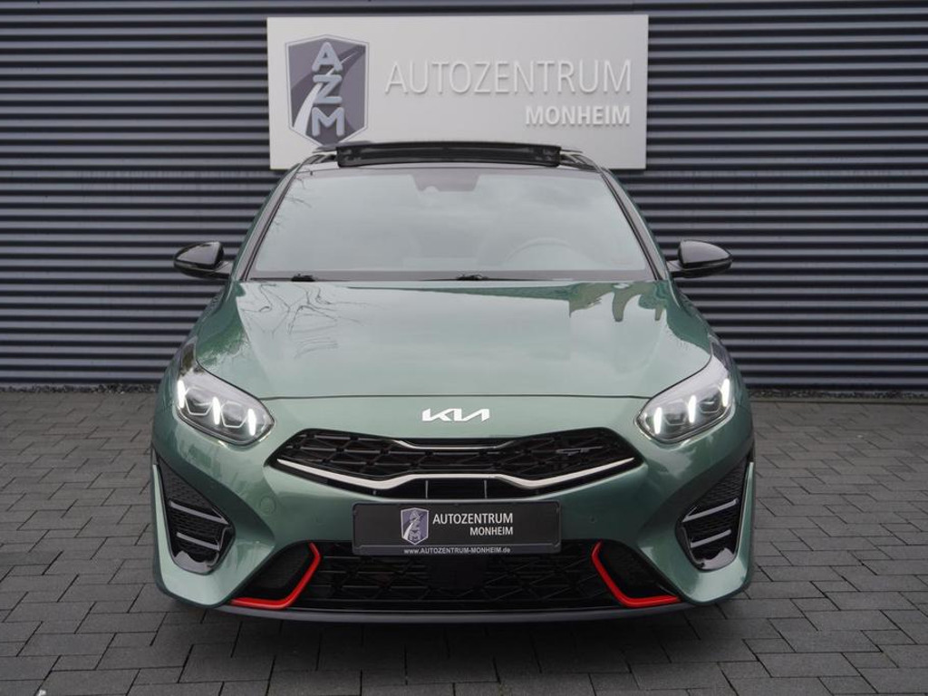 Kia ProCeed
