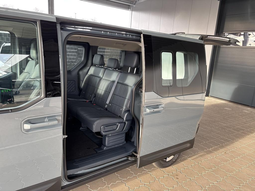 Kia PV5 Passenger