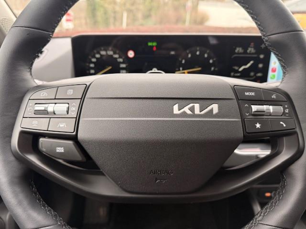 Kia K4
