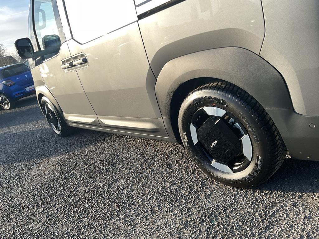 Kia PV5 Passenger