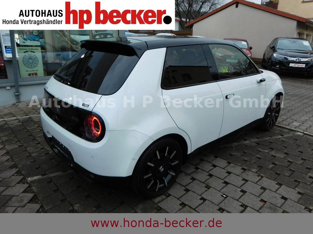Honda e