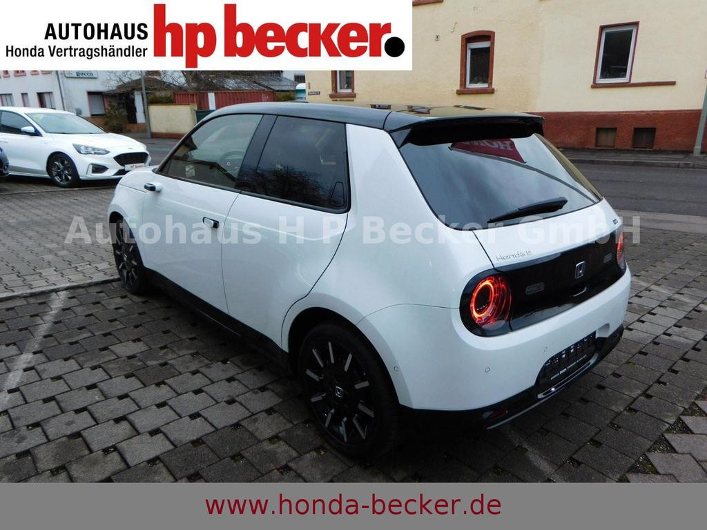 Honda e