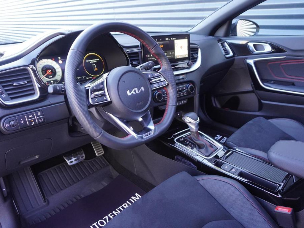 Kia ProCeed