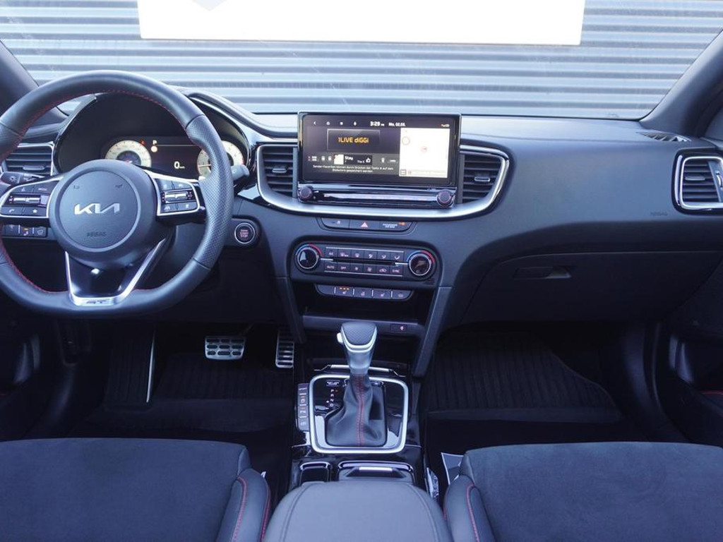 Kia ProCeed