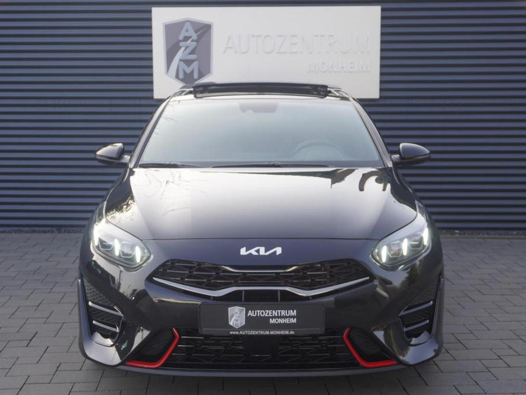 Kia ProCeed