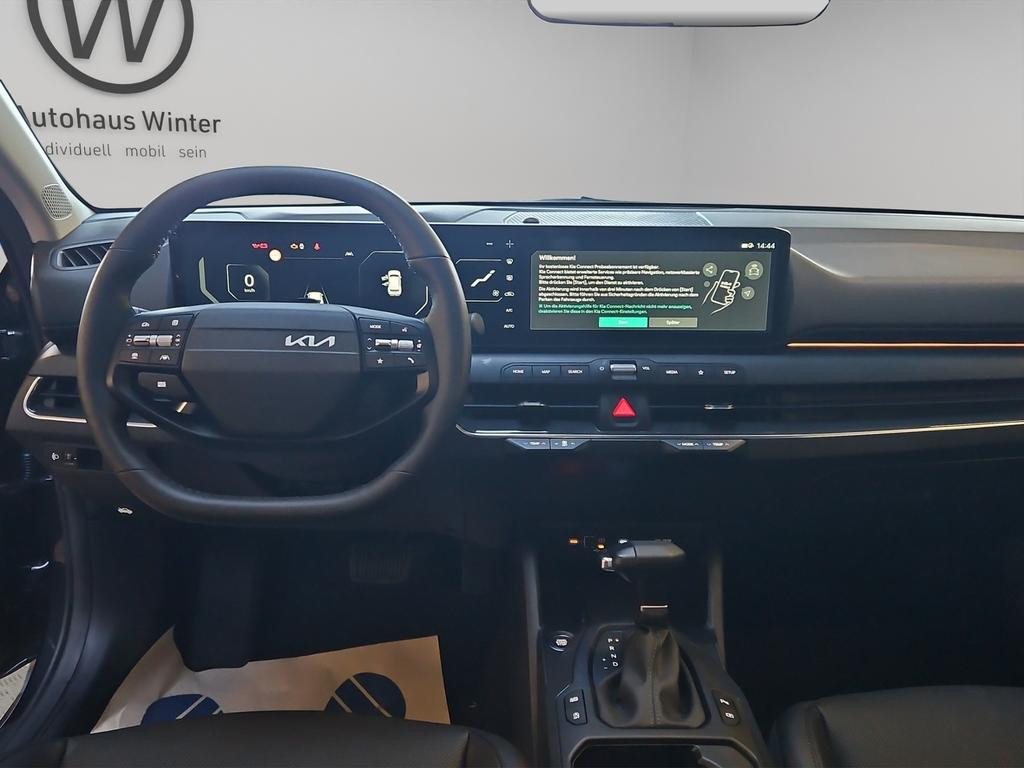 Kia K4
