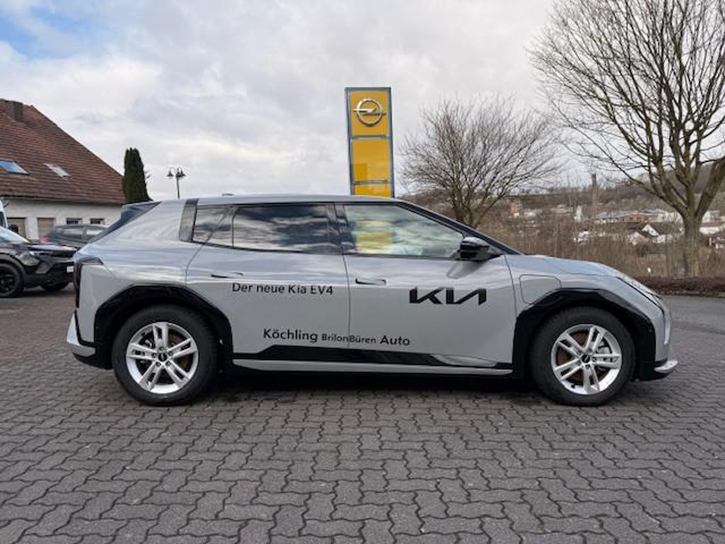 Kia EV4