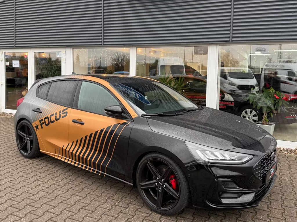 Ford Focus ST Line