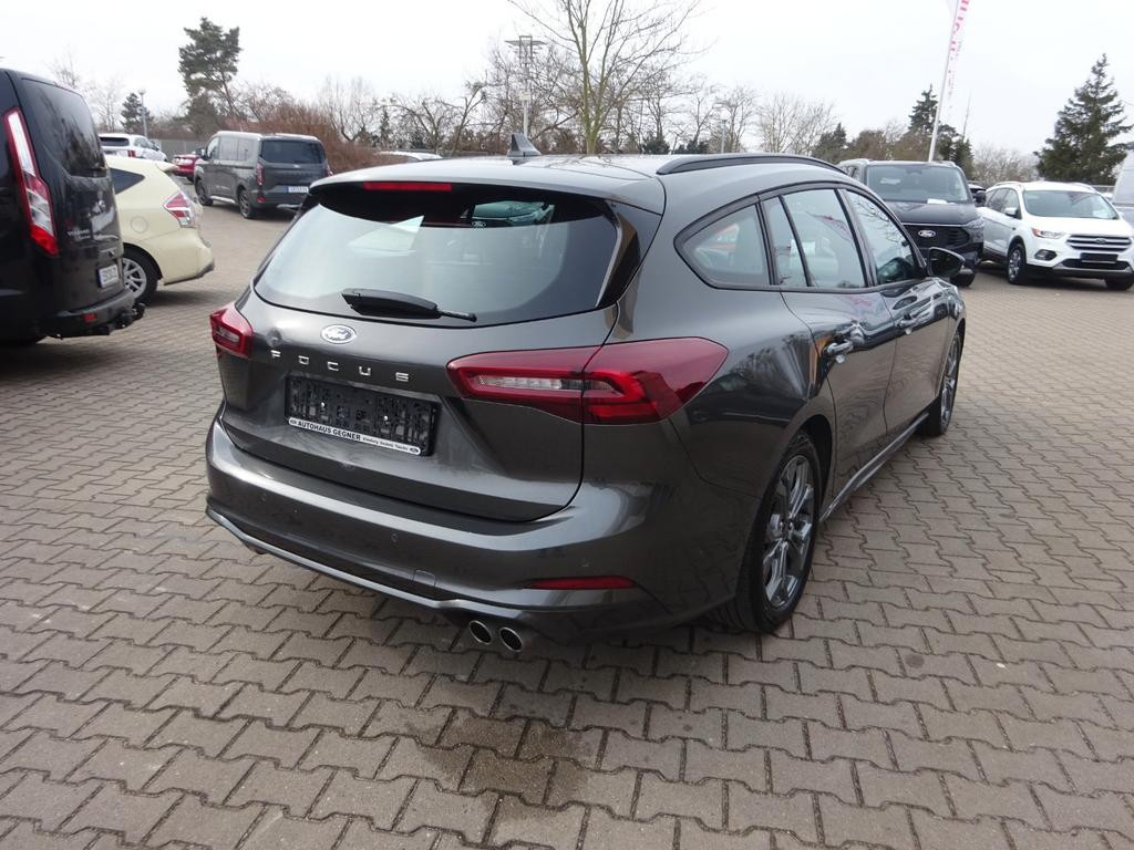Ford Focus Wagon ST Line