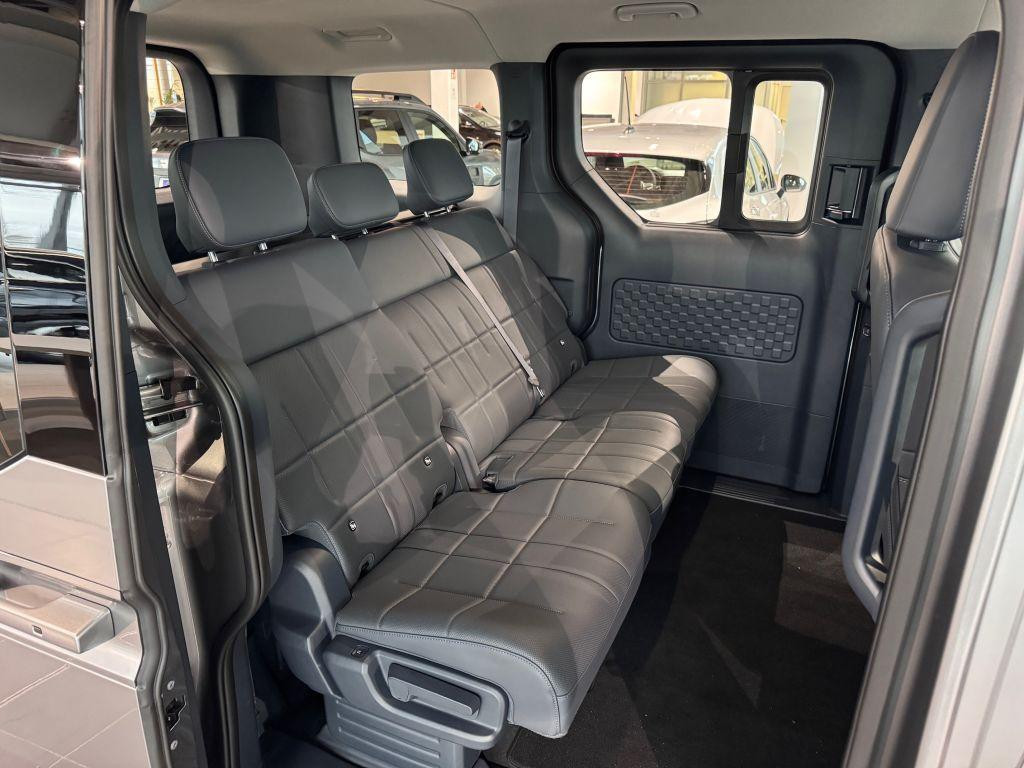 Kia PV5 Passenger