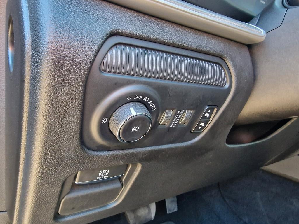 Jeep Wagoneer