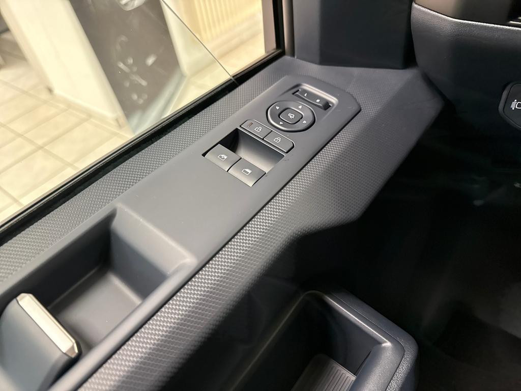 Kia PV5 Passenger