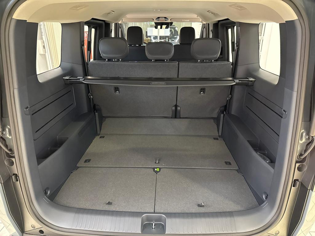 Kia PV5 Passenger