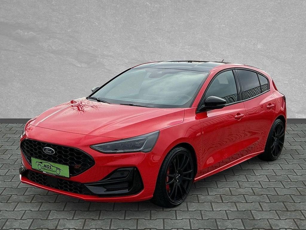 Ford Focus EcoBoost ST Line