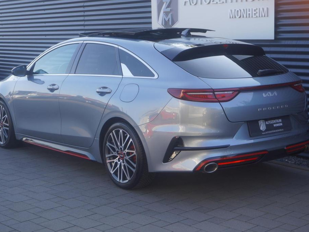 Kia ProCeed