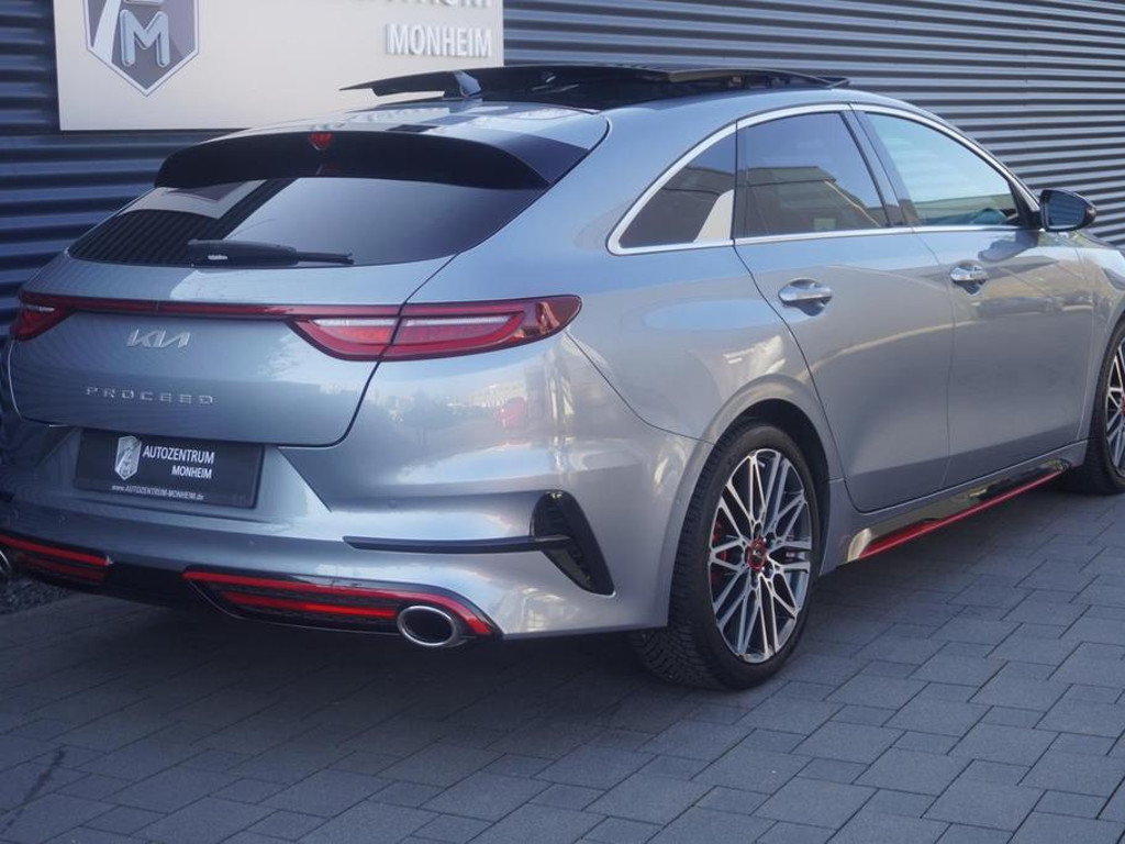 Kia ProCeed