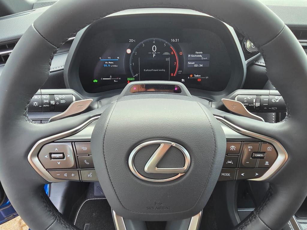 Lexus LBX