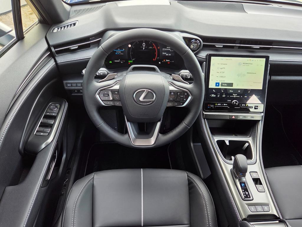 Lexus LBX