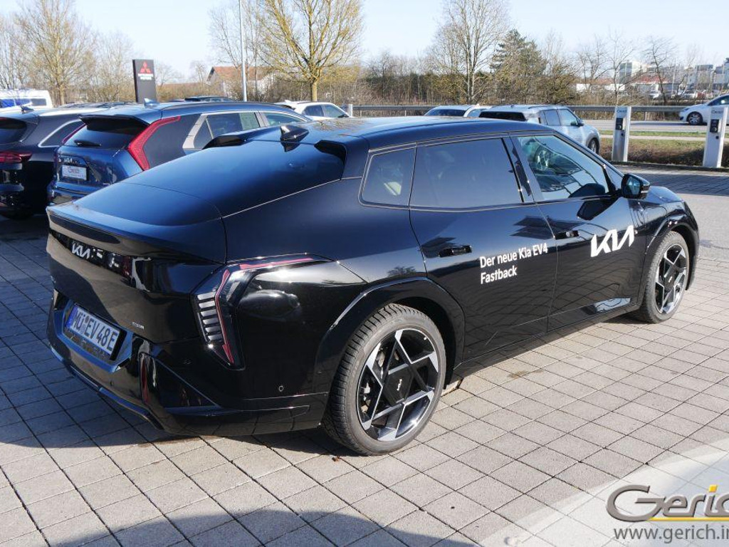 Kia EV4