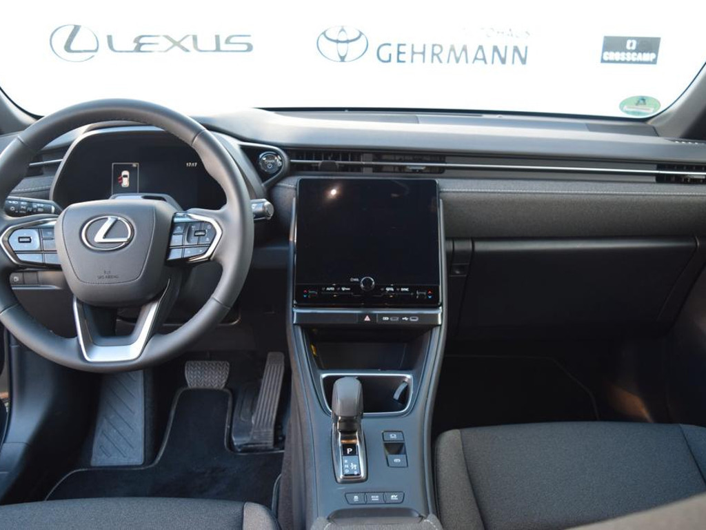 Lexus LBX