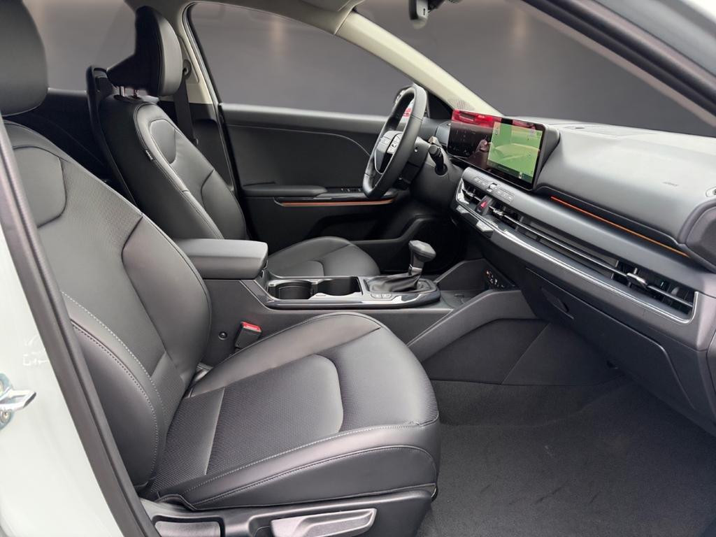 Kia K4