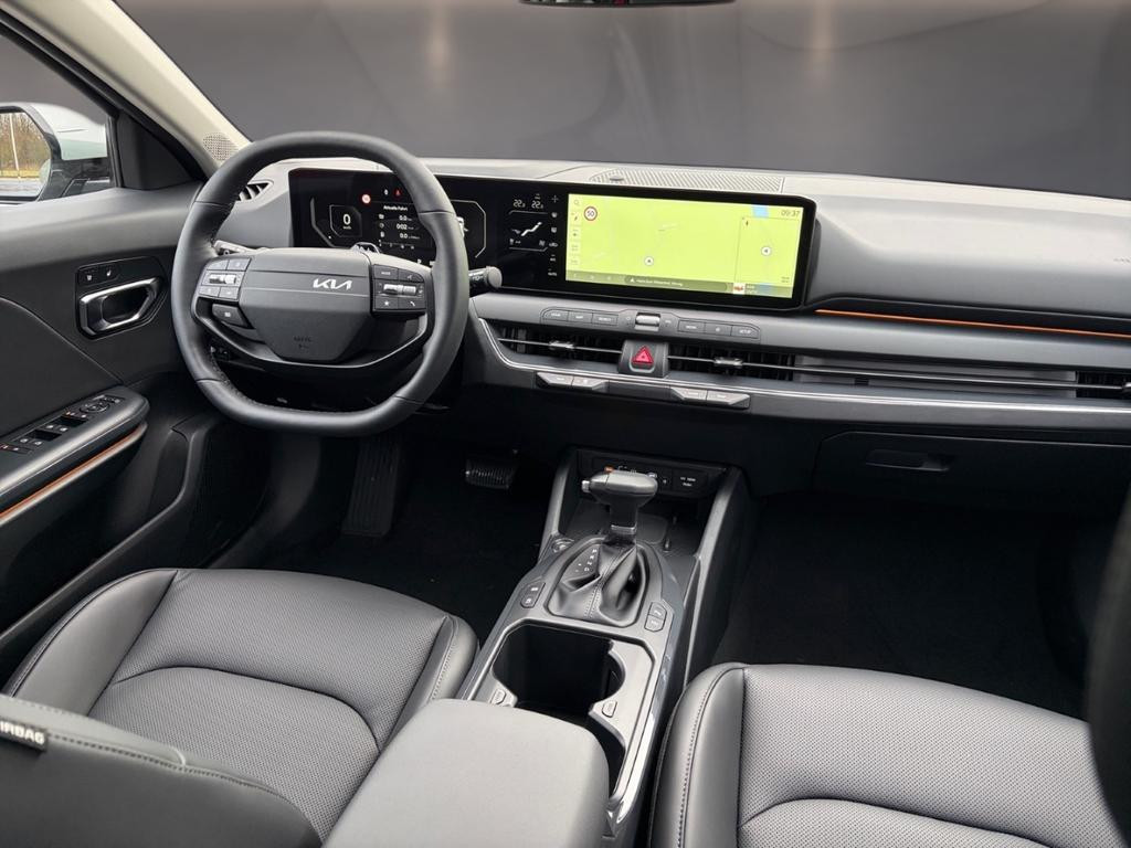 Kia K4
