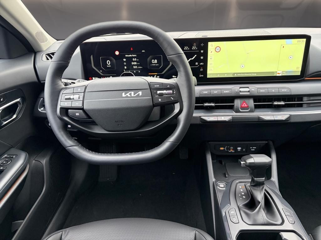 Kia K4