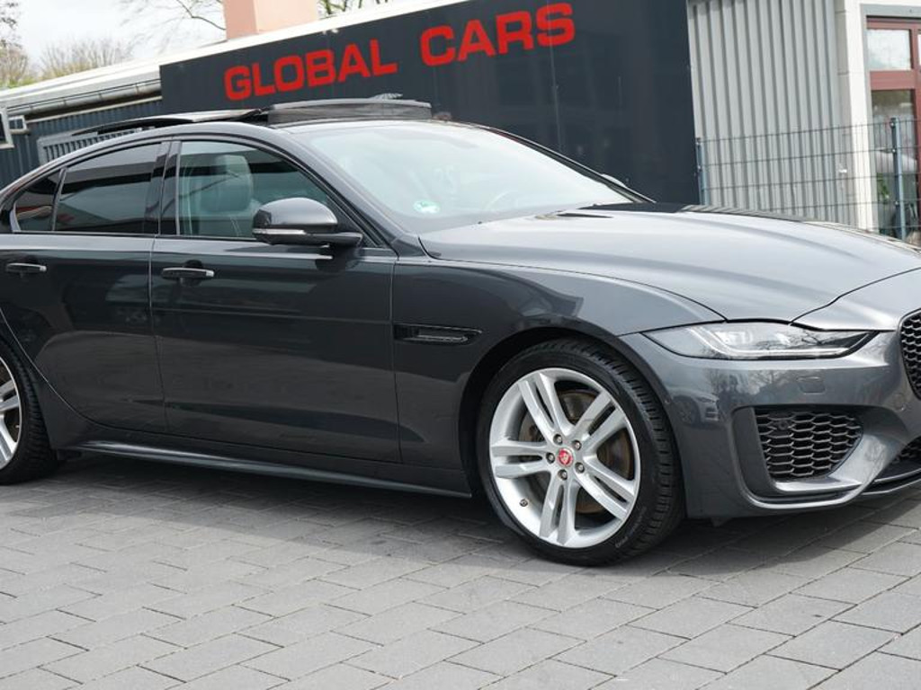 Jaguar XE