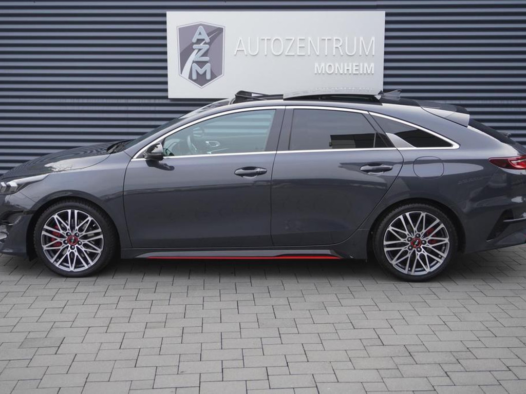 Kia ProCeed