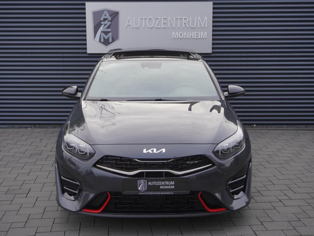 Kia ProCeed