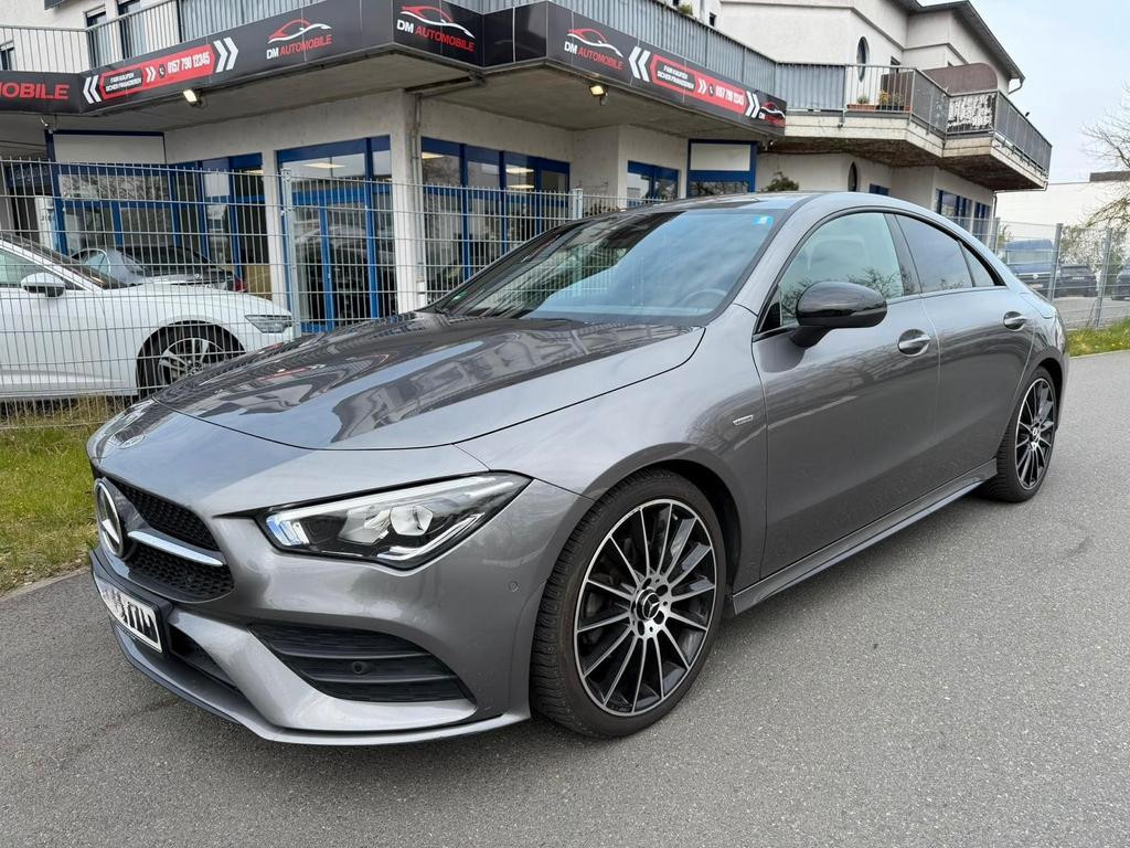 Mercedes-Benz CLA-Klasse CLA 200 AMG Line Sedan