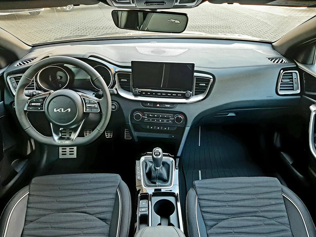 Kia ProCeed