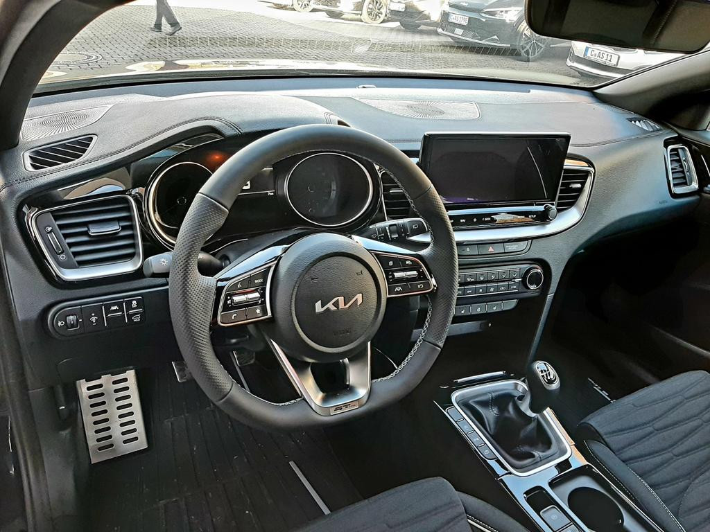 Kia ProCeed