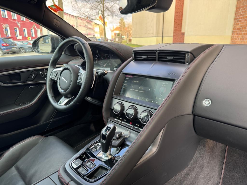 Jaguar F-Type