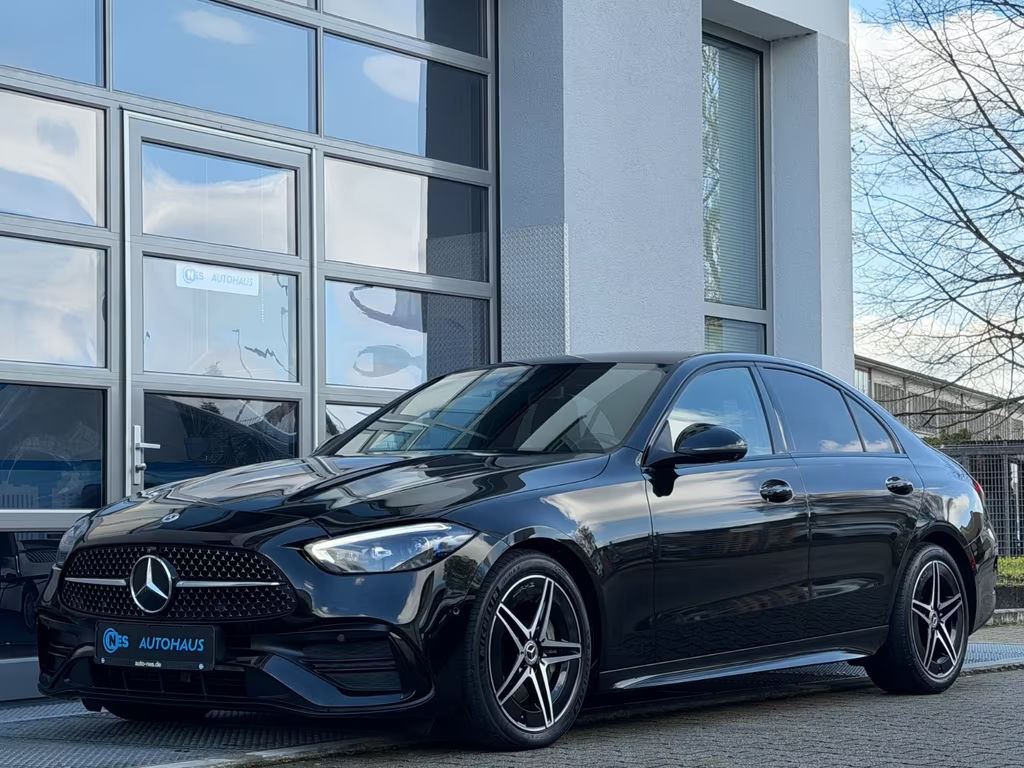 Mercedes-Benz C-Klasse C 300 4MATIC AMG Line C 300 d Sedan