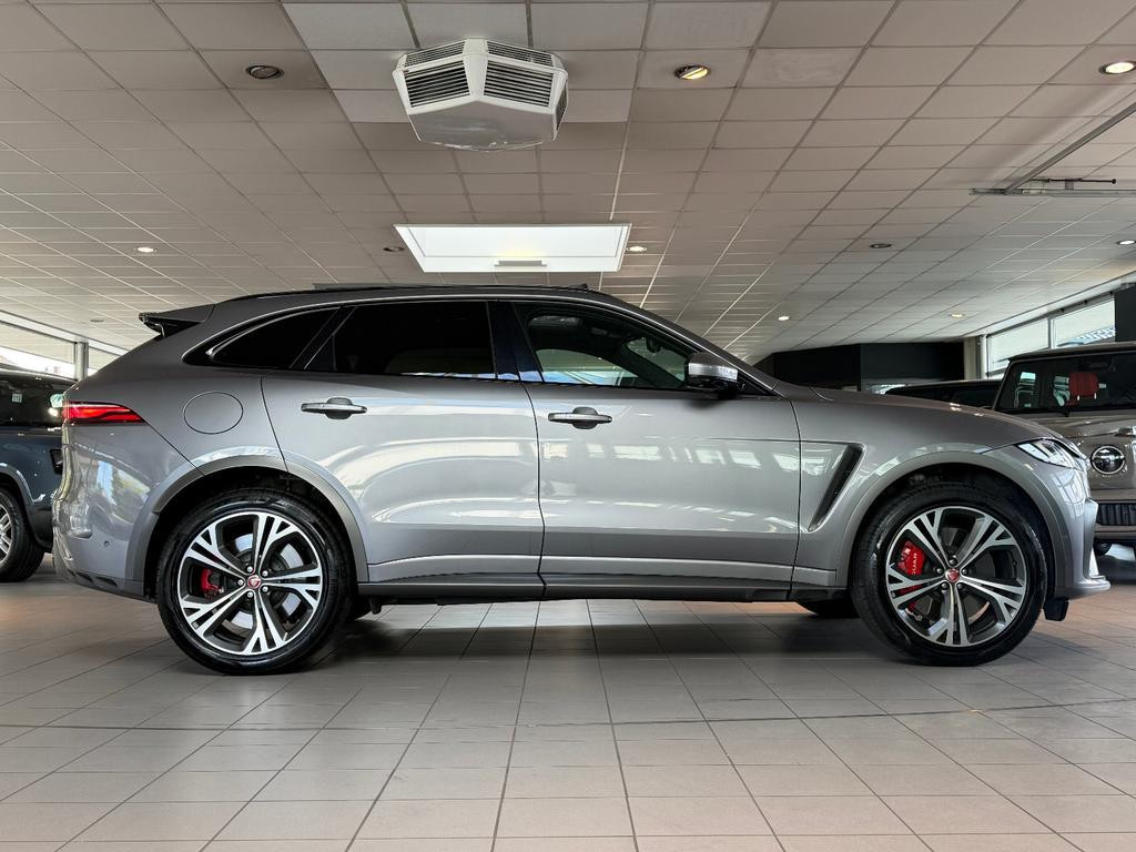 Jaguar F-Pace