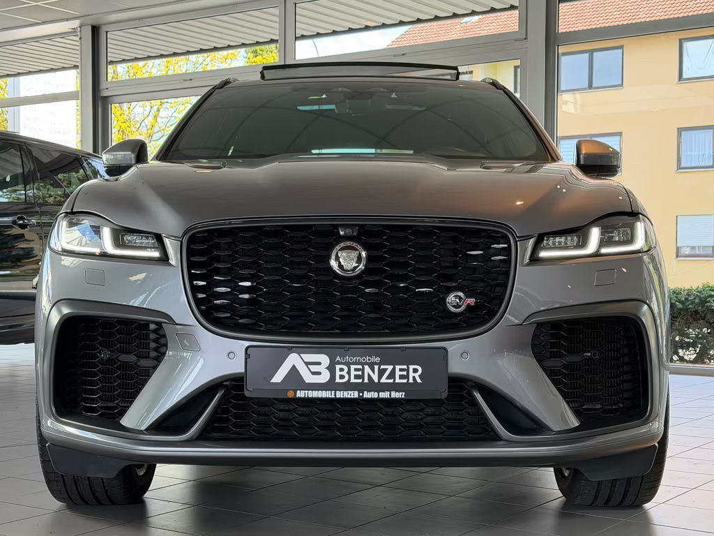 Jaguar F-Pace