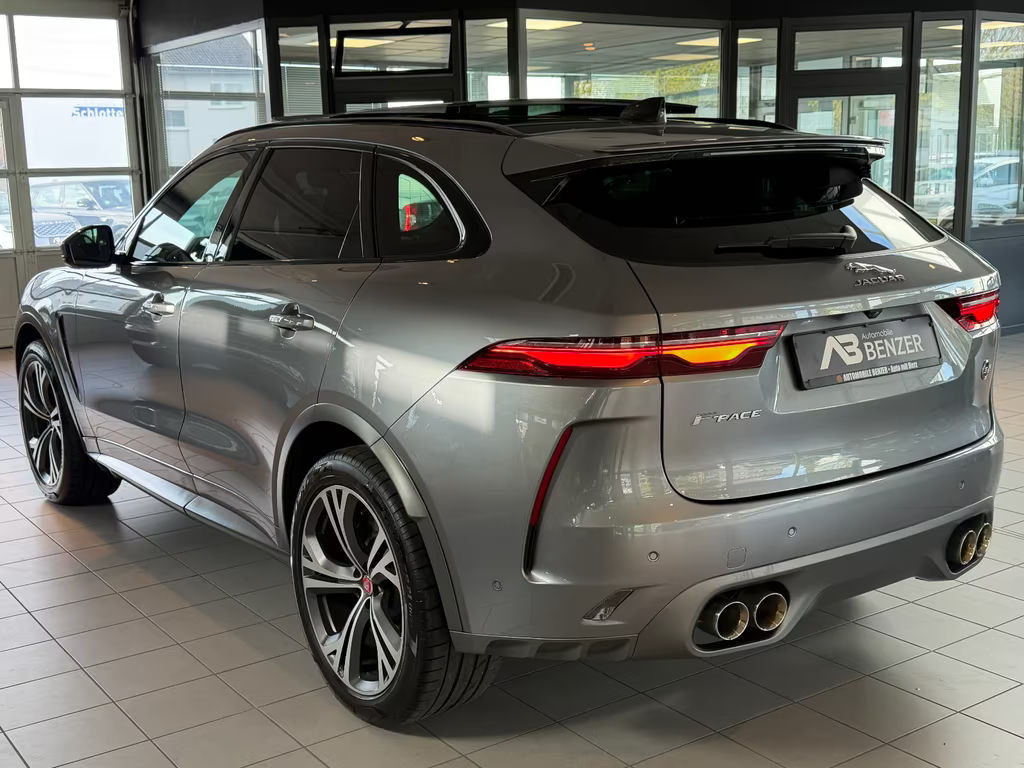 Jaguar F-Pace