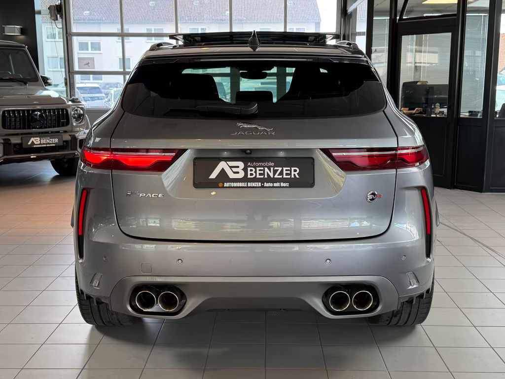 Jaguar F-Pace