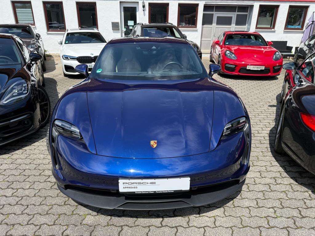 Porsche Taycan