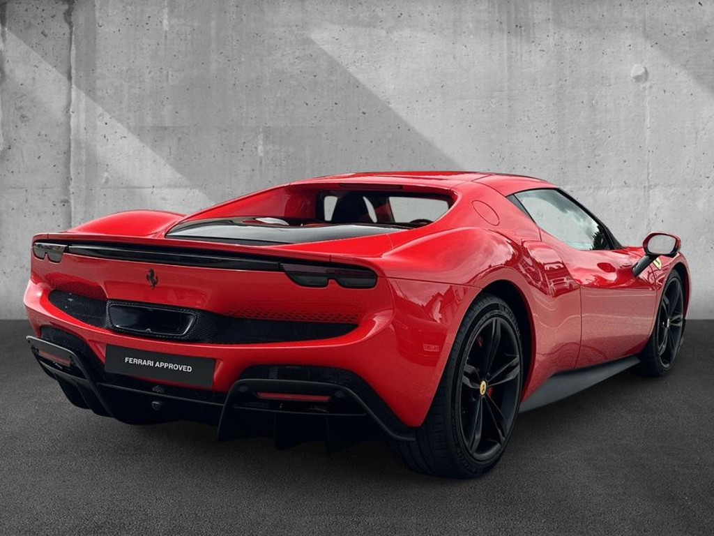 Ferrari 296