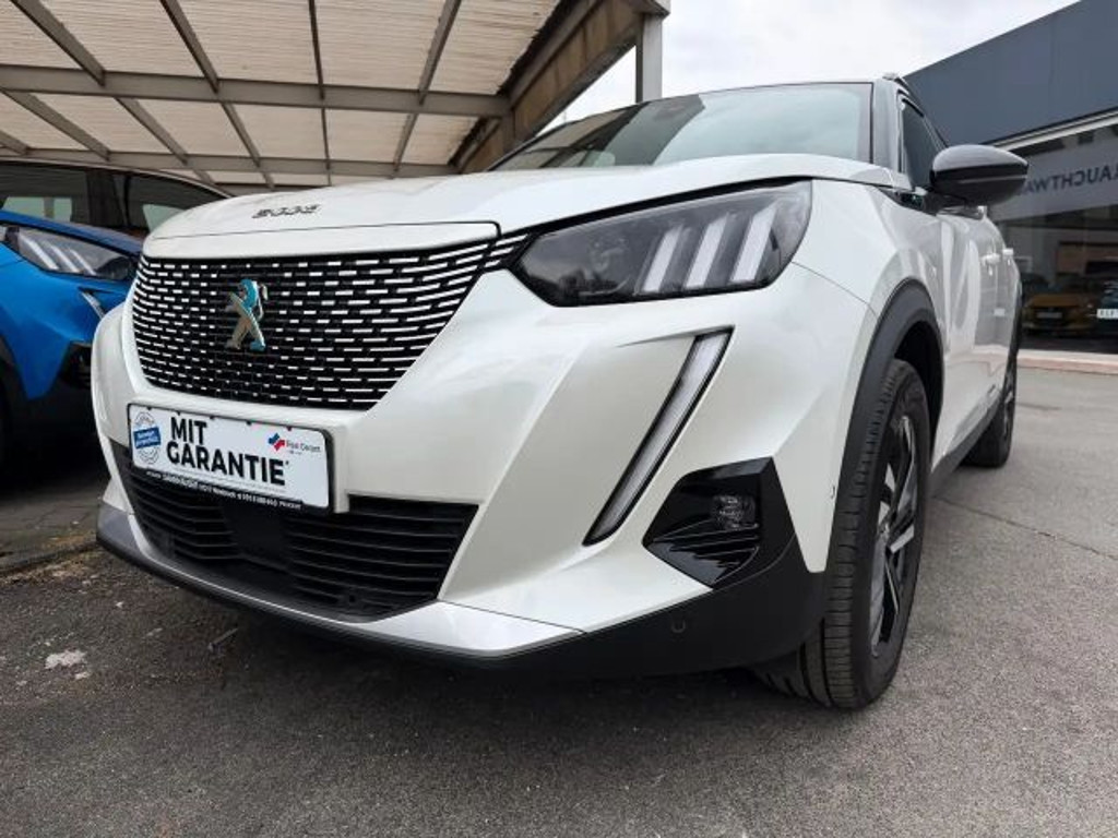 Peugeot e-2008