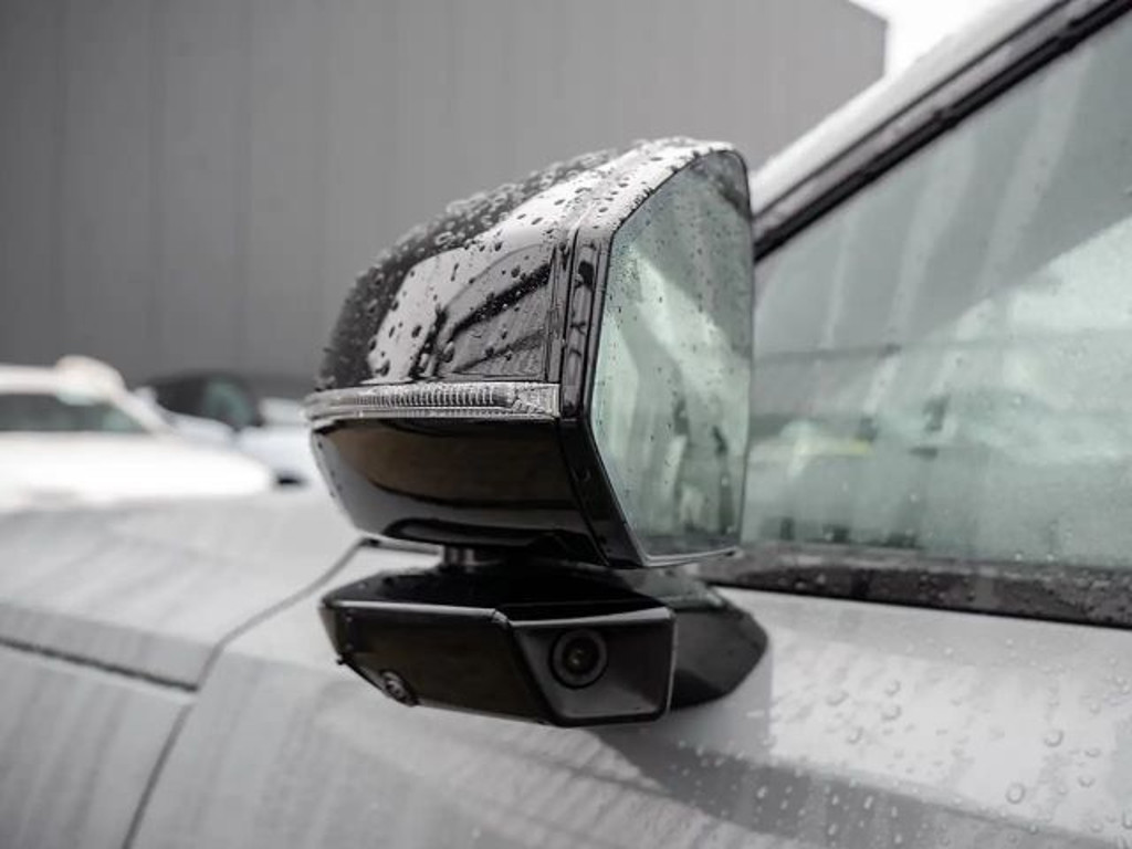 Volvo EX90